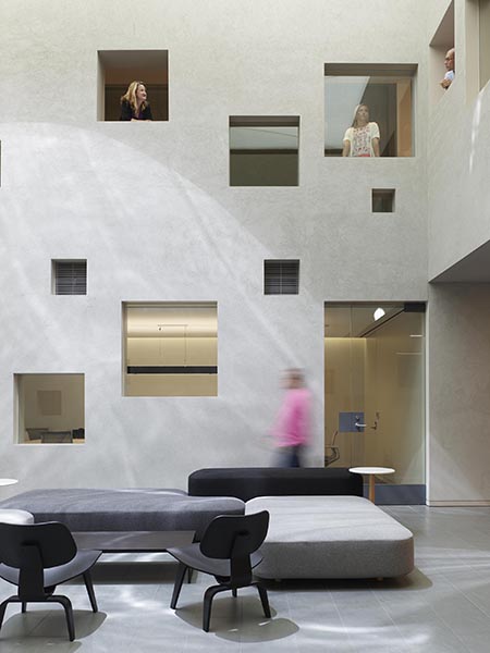 Hitoshi Abe TRI Roland Halbe - 06.jpg