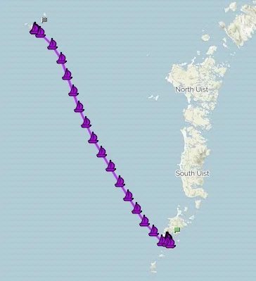 Favourable winds aid our speedy sail to St. Kilda