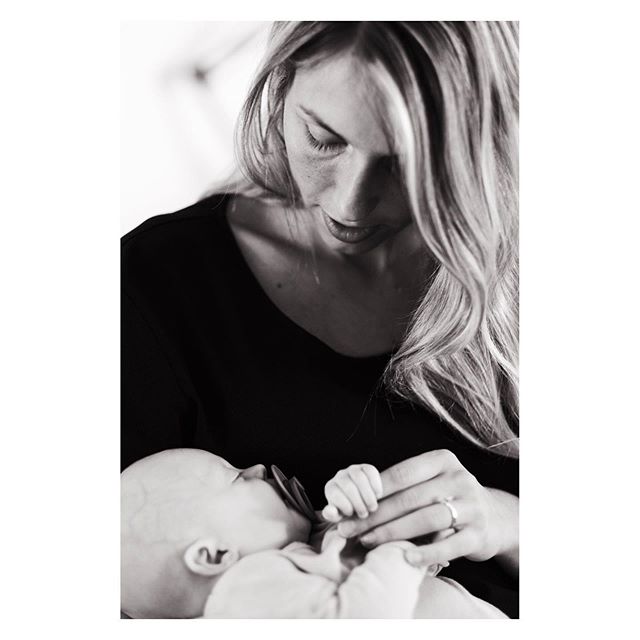 Asta &amp; mor ❣️🐾💍
&bull;
&bull;
&bull;
&bull;
#mor #baby #s&oslash;dbaby #adayinthelife #bryllup #comingup #Aarhus