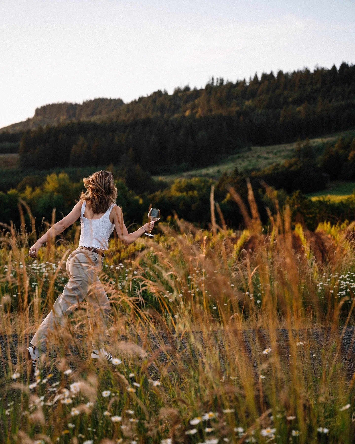 We mayyyyyy have just been in holiday shoot marathon mode BUT we are summer lovers at heart and we can&rsquo;t let this season slip away without a lil ode to some sweet, sunny shoot memories from the last couple of months ✨ Good Chance Creative goes 