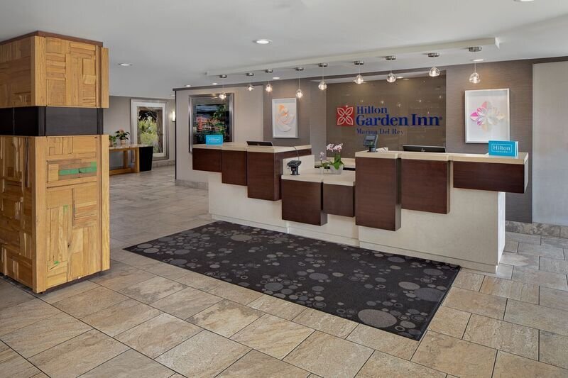 hilton-garden-inn-los.jpg