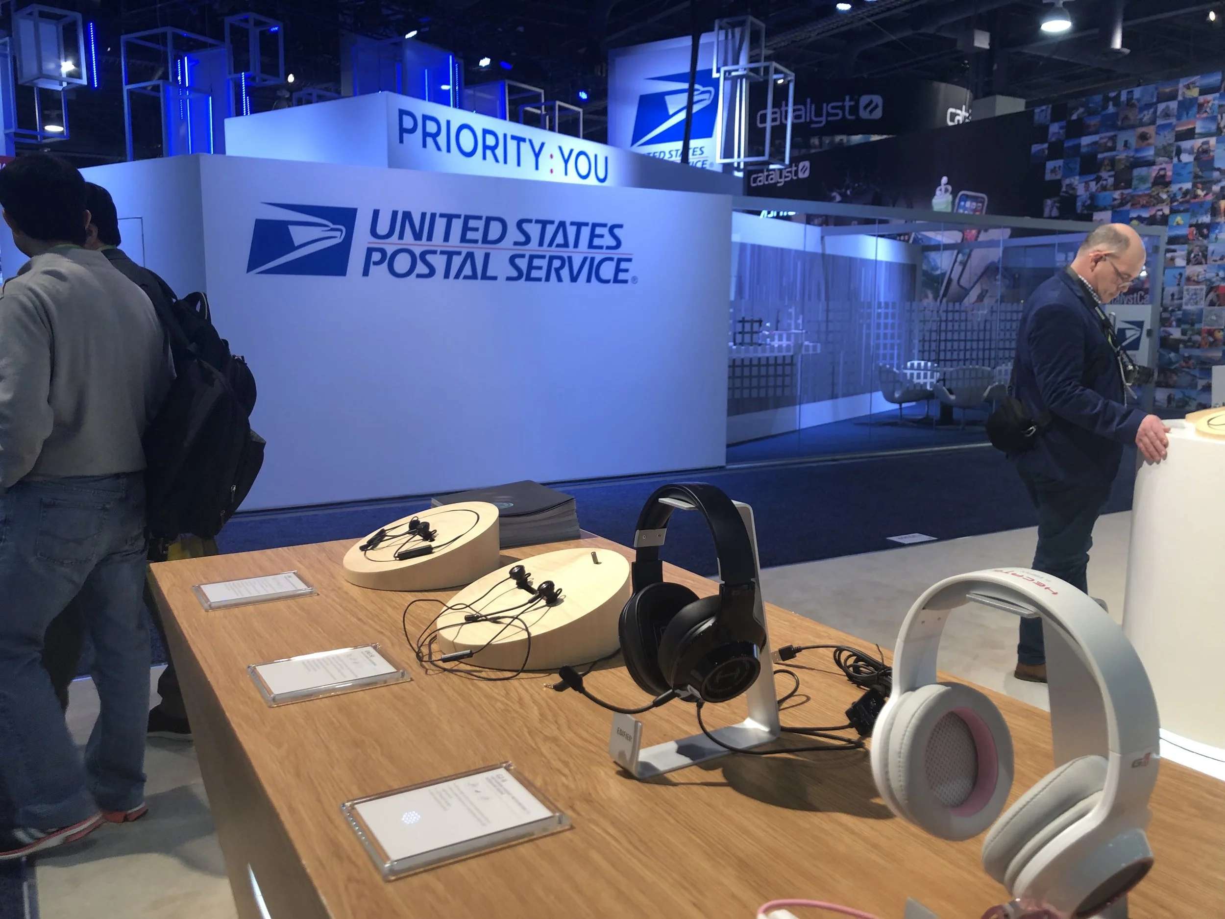 EVERYBODY is at CES.