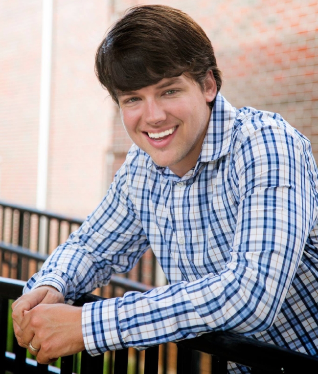 Dusty Headshot Website 2 FINAL.jpg