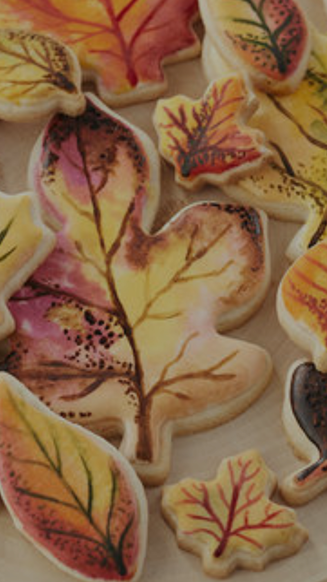 You will learn to decorate cookies using sponges, brushes and edible paint.