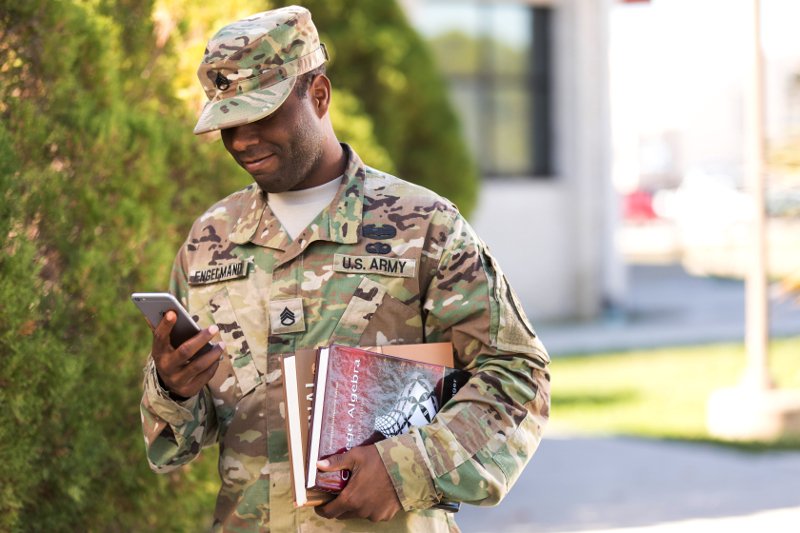 GUIDING TRANSITIONING MILITARY AND GOVERNMENT EMPLOYEES