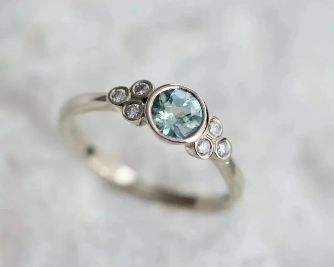 Teal Sapphire Godreva 14ct