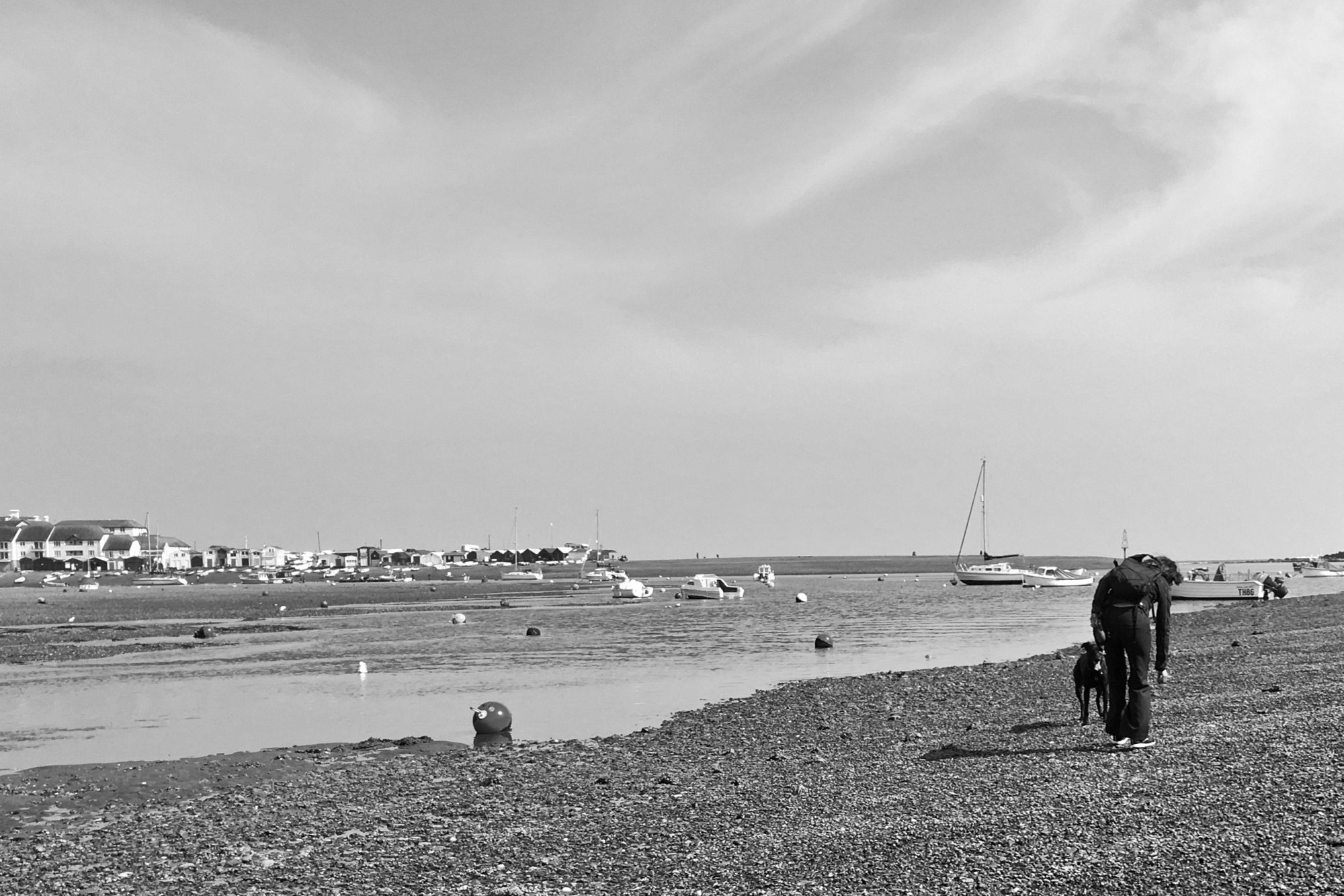 beachcombing-walking-on-the-beach-glasswing.jpg