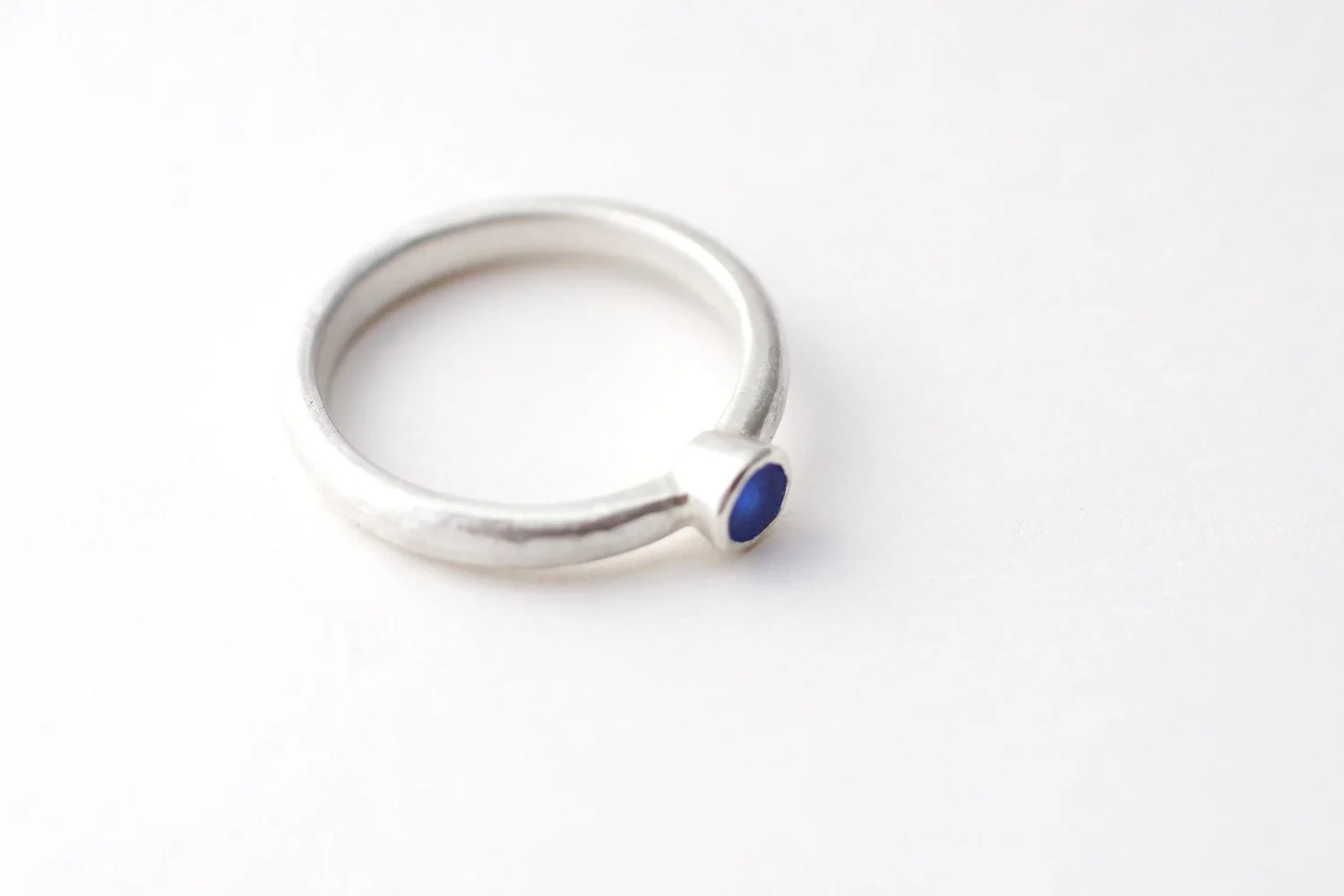 Ysella sea glass solitaire (set into band)