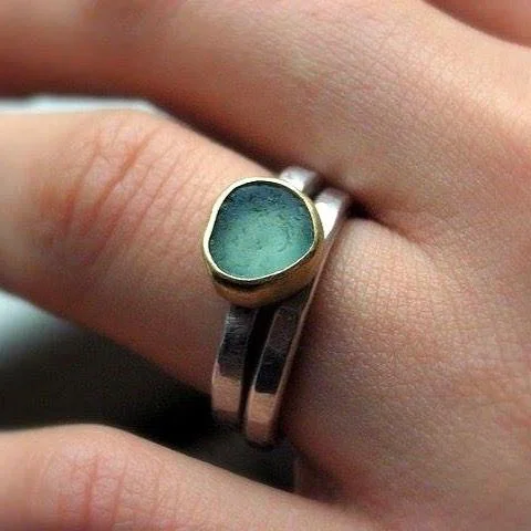 sea-glass-ring-sulis-on-hand-roman-glasswing-jewellery.jpg