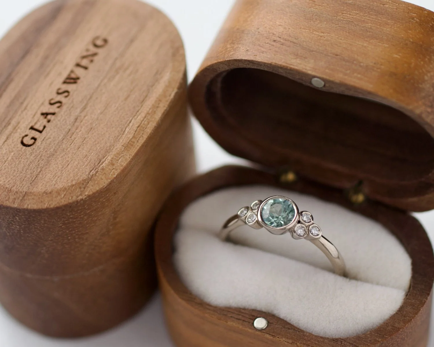 Teal Sapphire Godreva 14ct