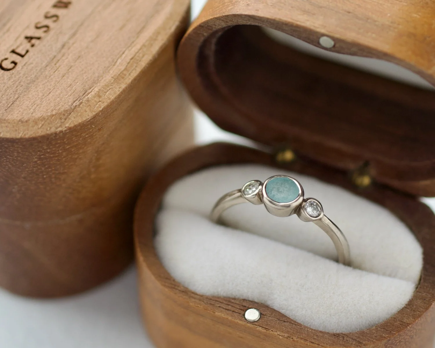14ct white gold Morwenna Ring