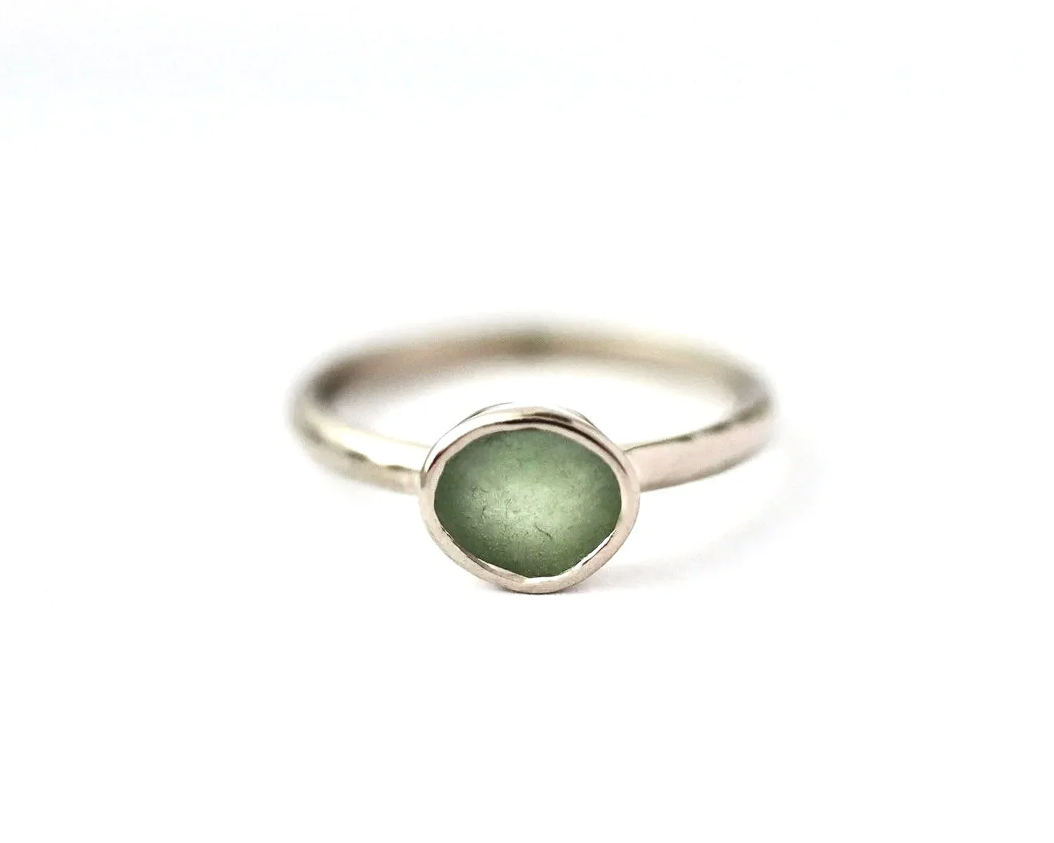 Sulis%2BSea%2BGlass%2Bring%2Bwith%2BGreen%2BSea%2BGlass%2BGlasswing%2BJewellery.jpg