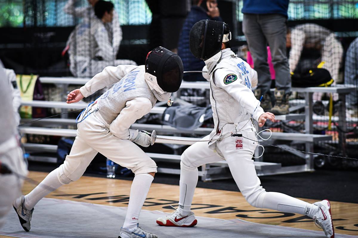 Fencing a Junior Men's Foil bout at RJCC in Thousand Oaks, California