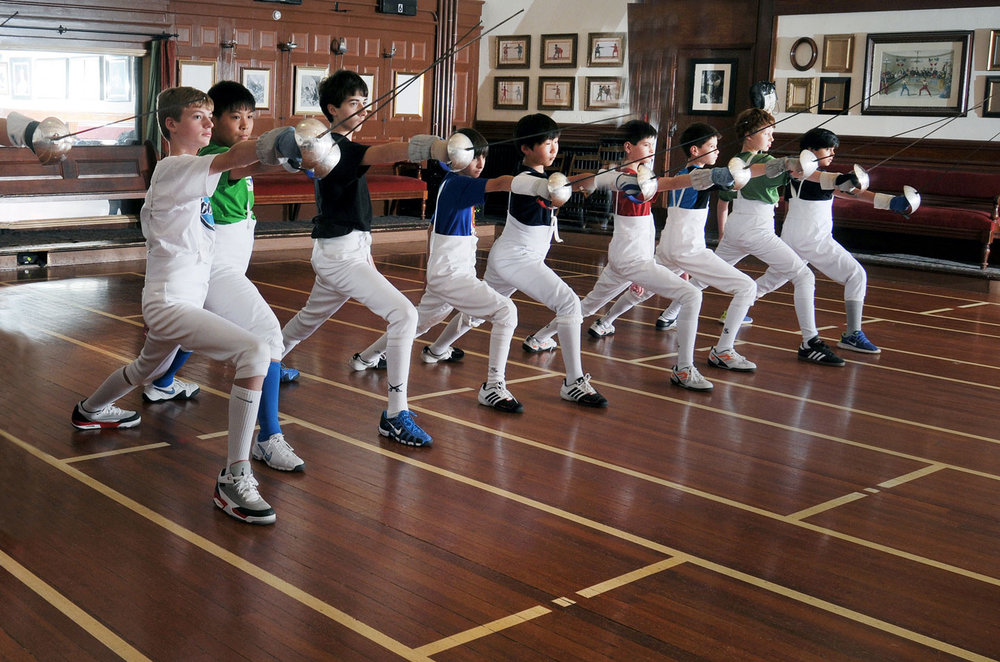 How To Choose The Right Fencing Club For A Beginner Fencing Parents