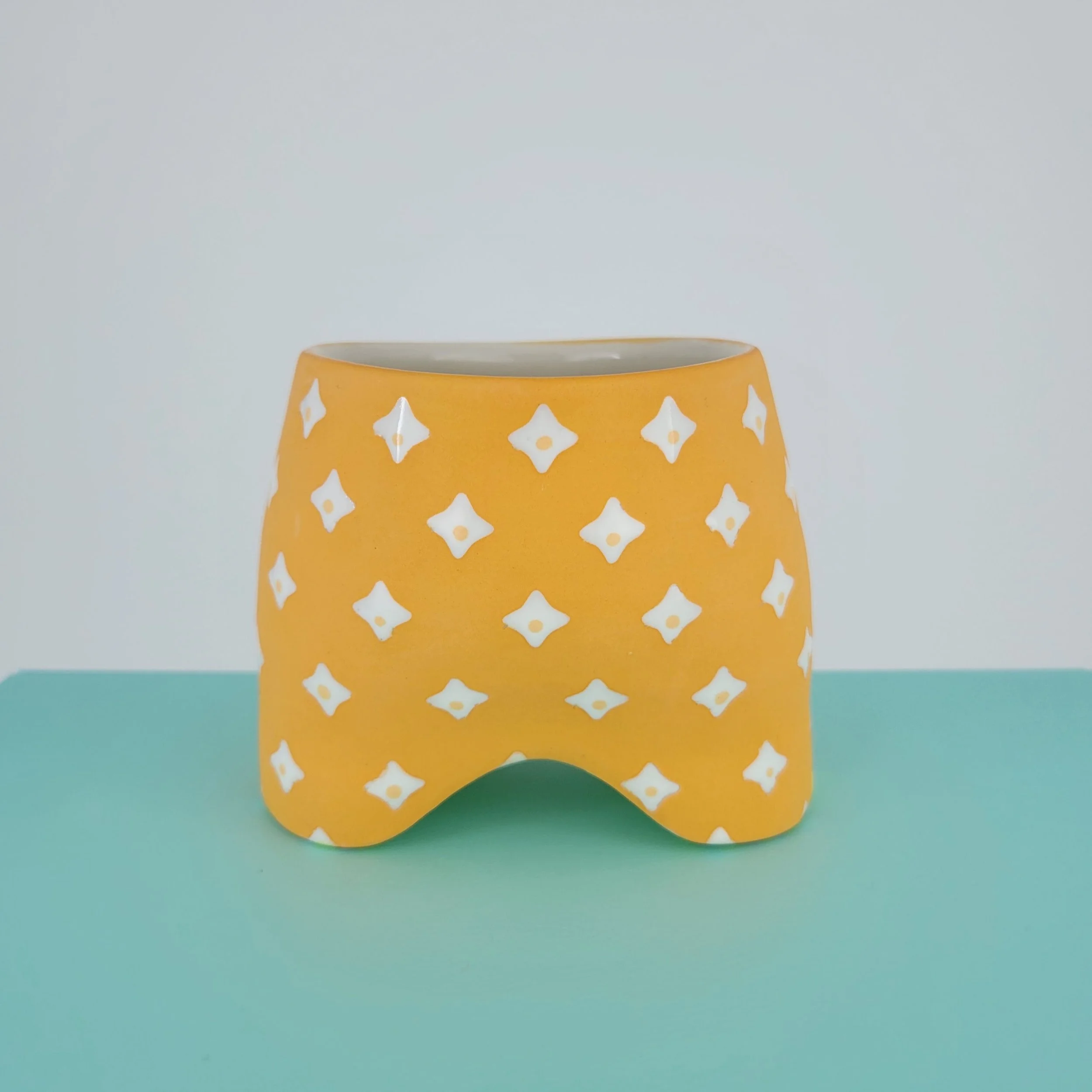 Footed Sipper with Diamond Matrix on Marigold