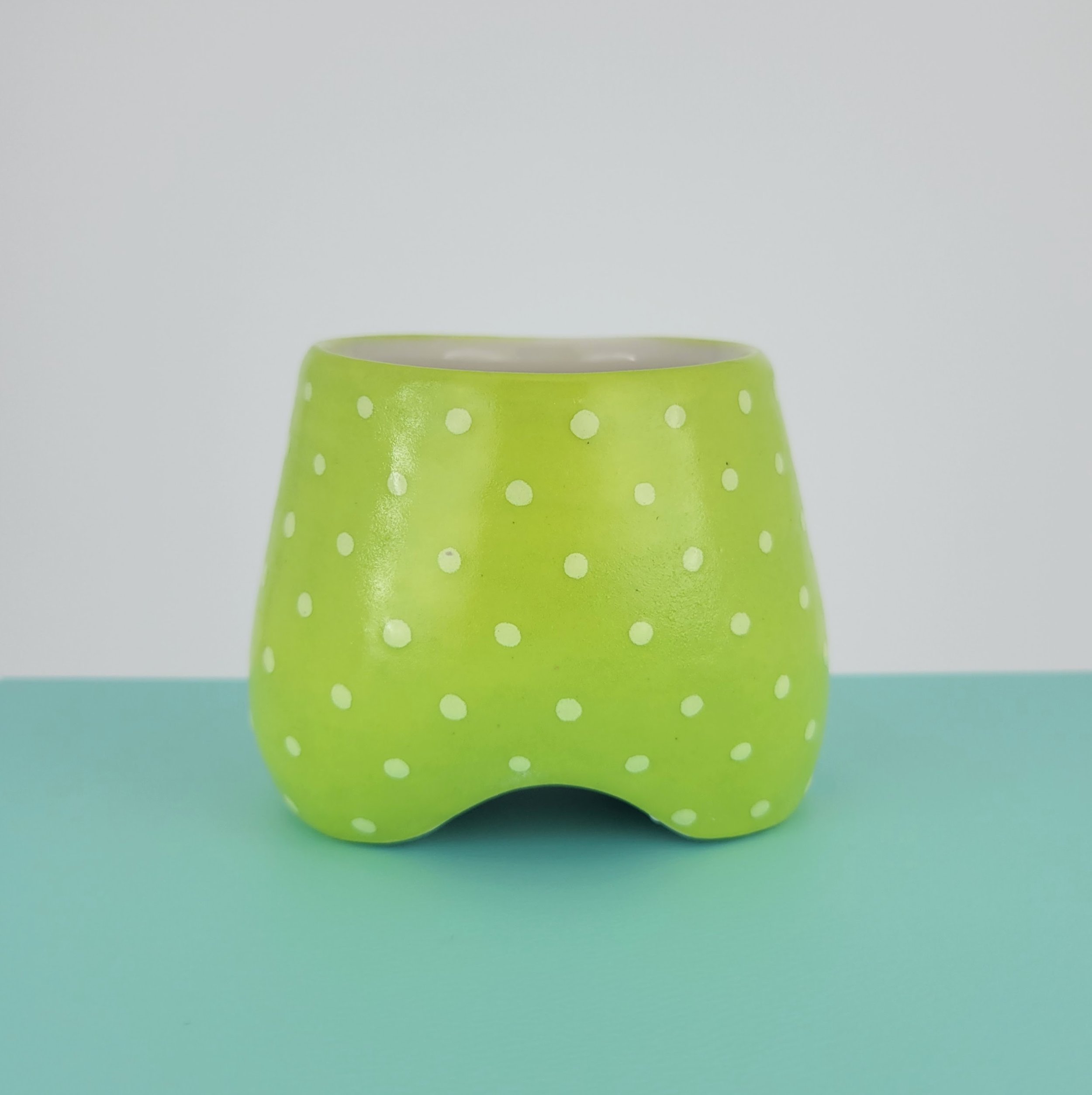 Footed Sipper with Chartruese Dot Matrix