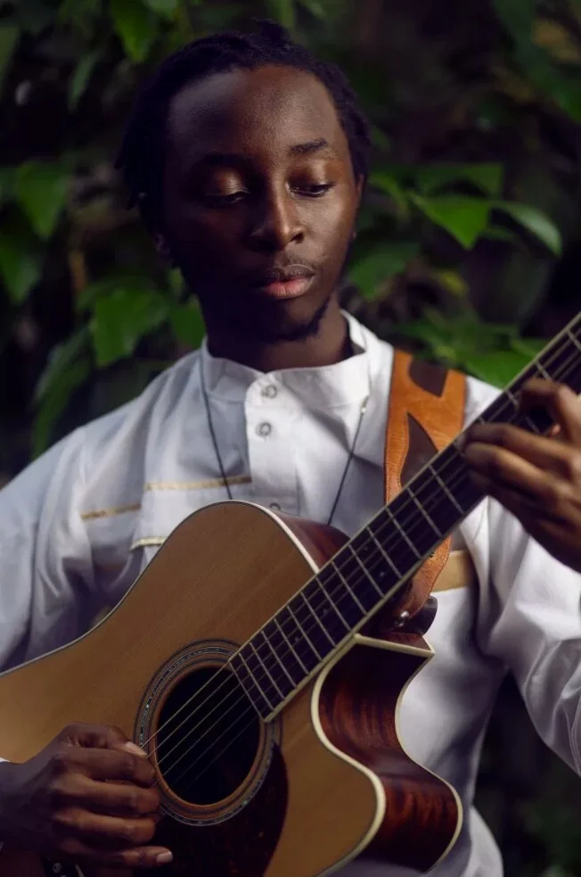Ciano Maimba Plays The Flea Market