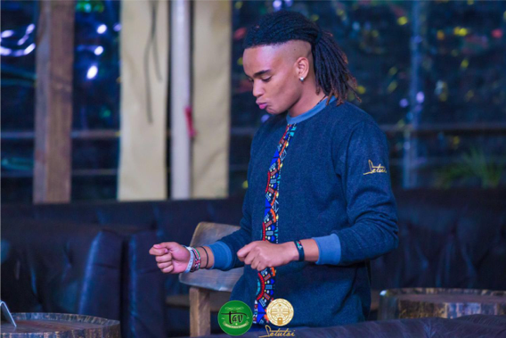 Sean Andrew in Setutsi Navy Sweatshirt