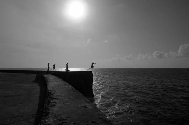 Samuel Wooten_Into the Sea, Cuba.jpg