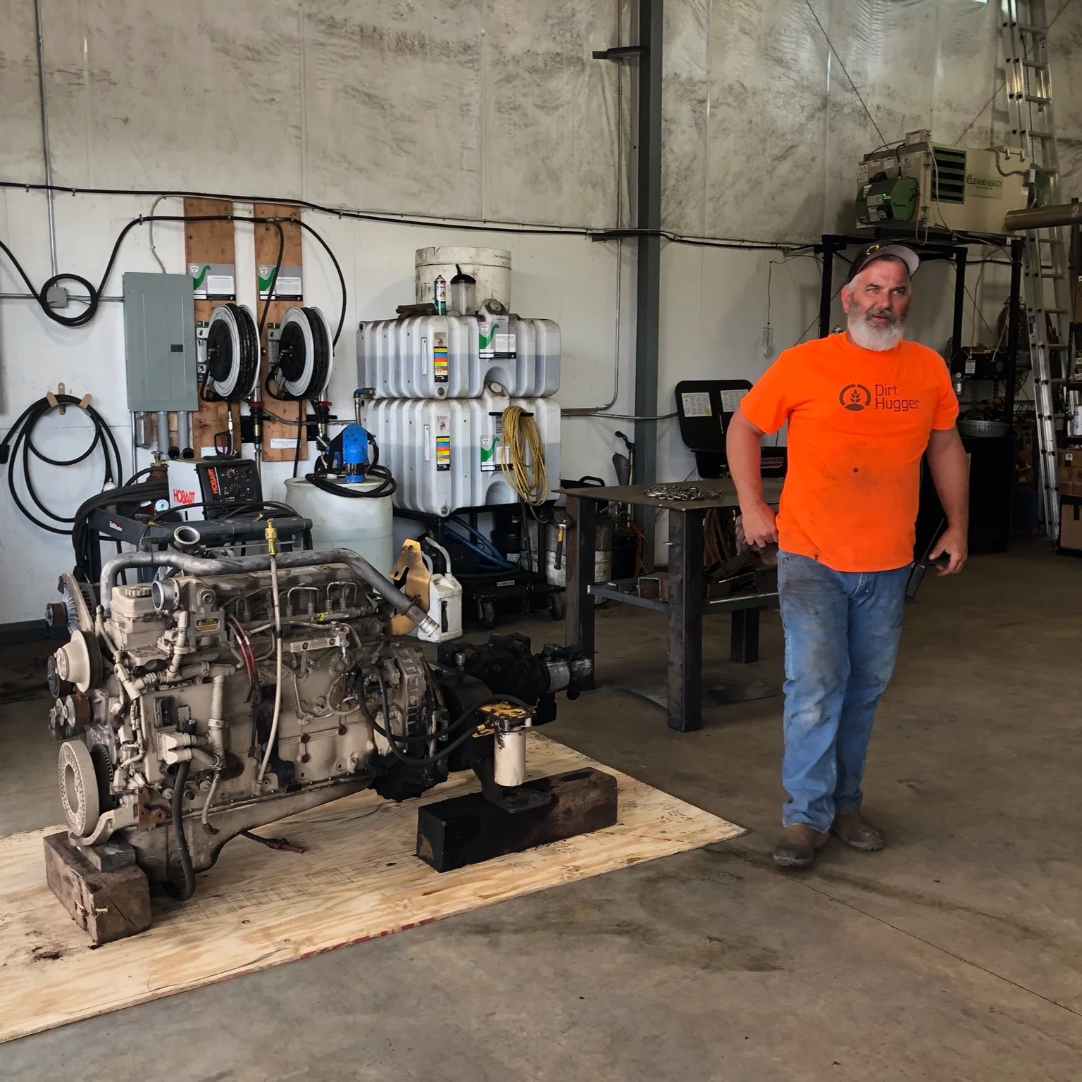 DAVE NEUMAN/ LEAD CRESCENT WRENCH Dave was picked up from an outfit out of the Willamette Valley where he fixed and maintained over 400 pieces of heavy farm equipment. With 3 decades of experience under his belt, Dave is a living legend. Though, he humbly describes himself as a “jack of all trades and master of none.”
