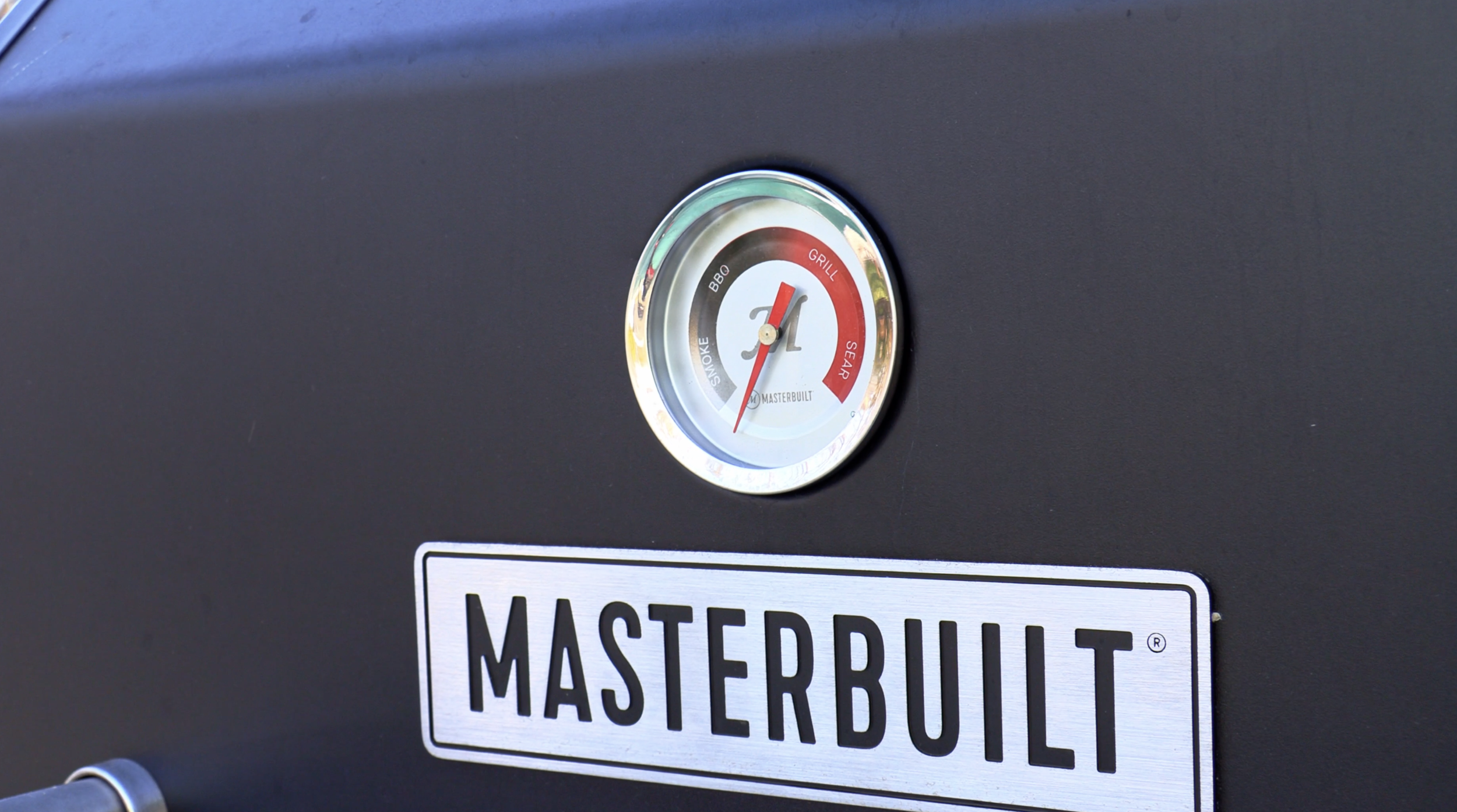 Ultimate Grilling Experience: Masterbuilt 1050 Digital Charcoal Grill &amp; Smoker Review
