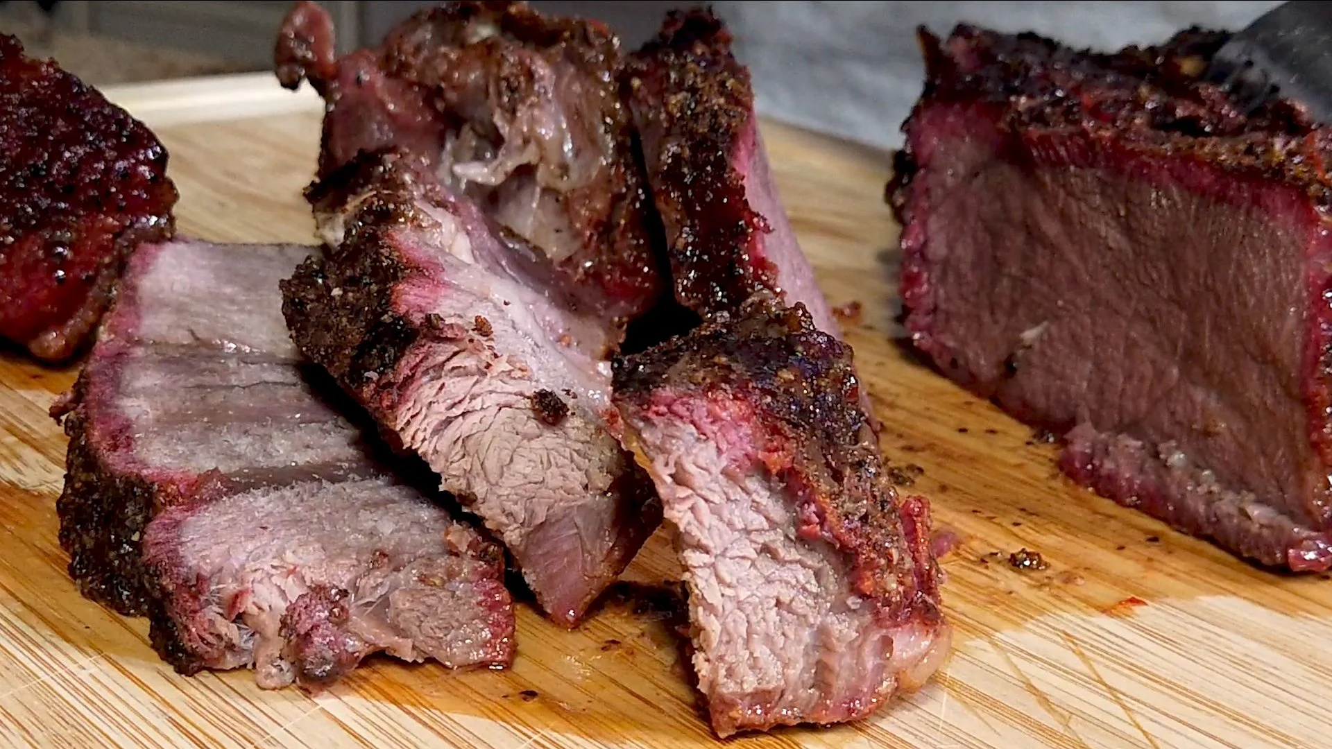 💰 Cheap BBQ: Smoking a Chuck Roast to Brisket Perfection (AKA the Brisket Cheat!)