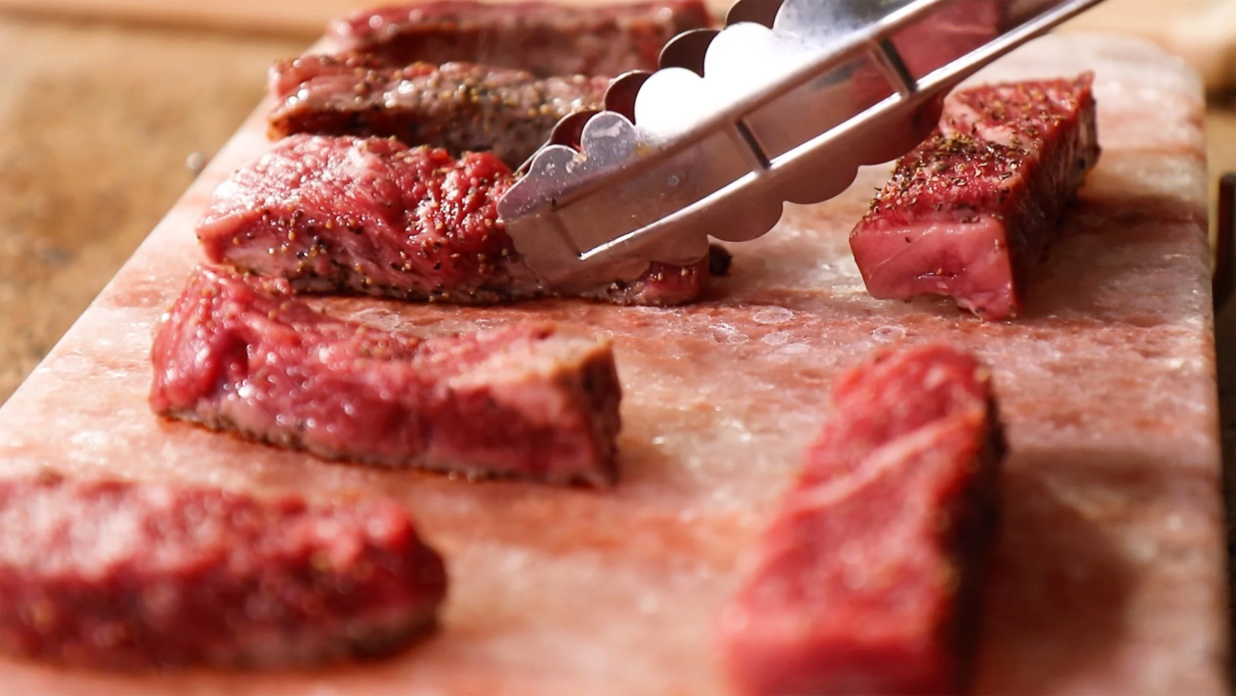 🧂 How to Perfectly Salt Block Sear Wagyu NY Strip Steaks – Backyard Steakhouse Flavor at Home