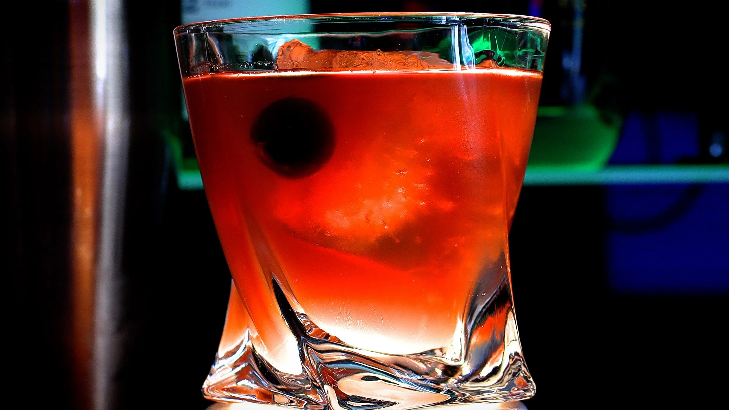 Smoked Black Cherry Old Fashioned ππ¨