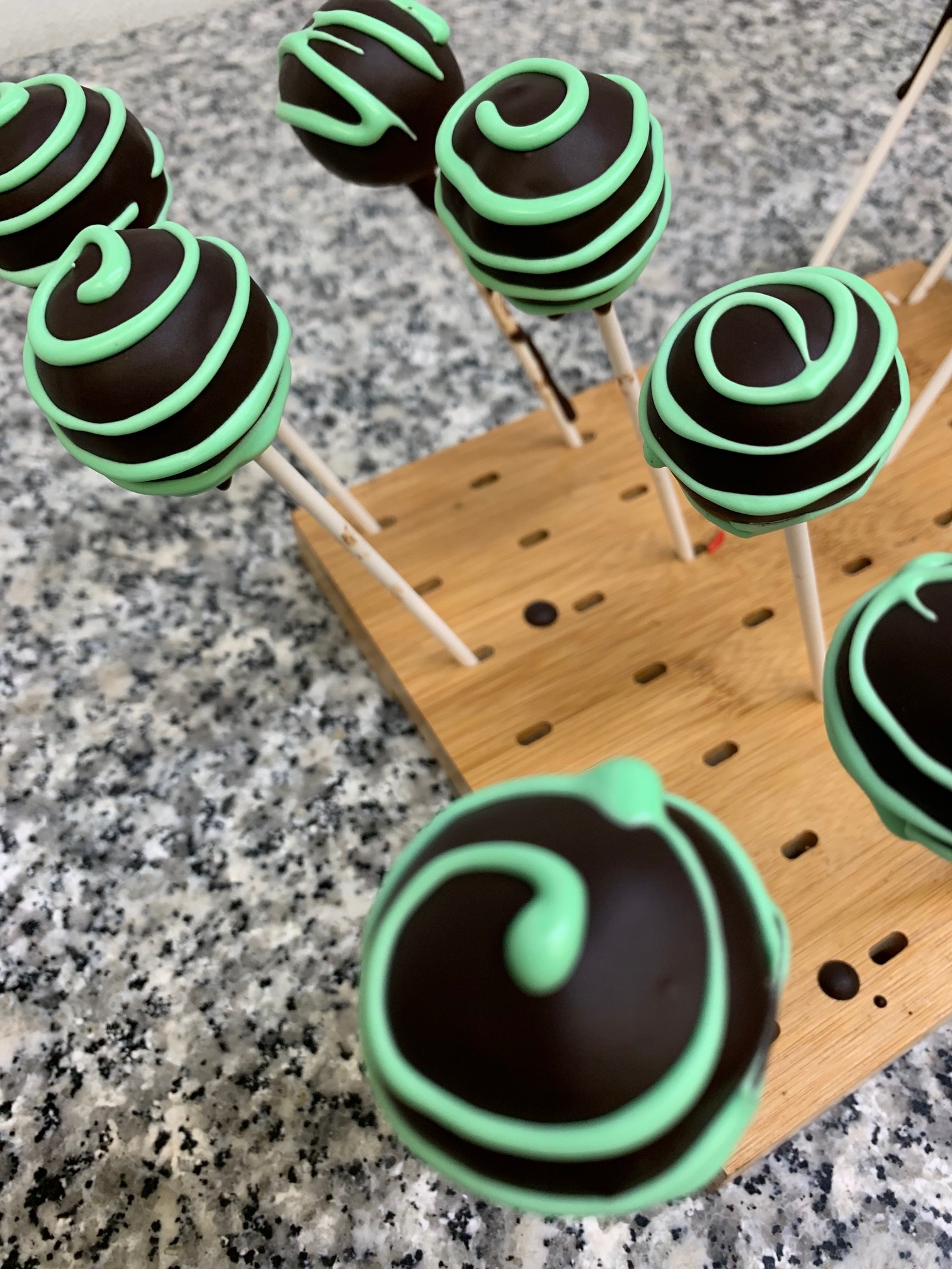 Mint Cake Pops