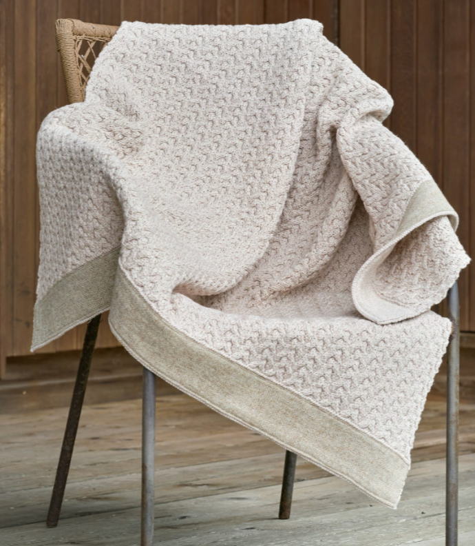 Aran Tweed Trim Throw-Parsnip.png