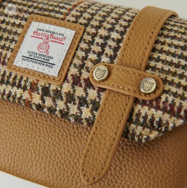 8377BEIDTL00-detail.jpg