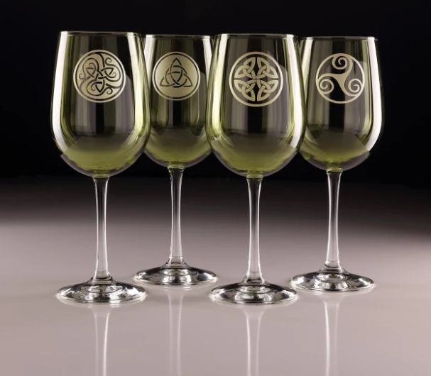 Green Celtic Knot Wine Glasses.png