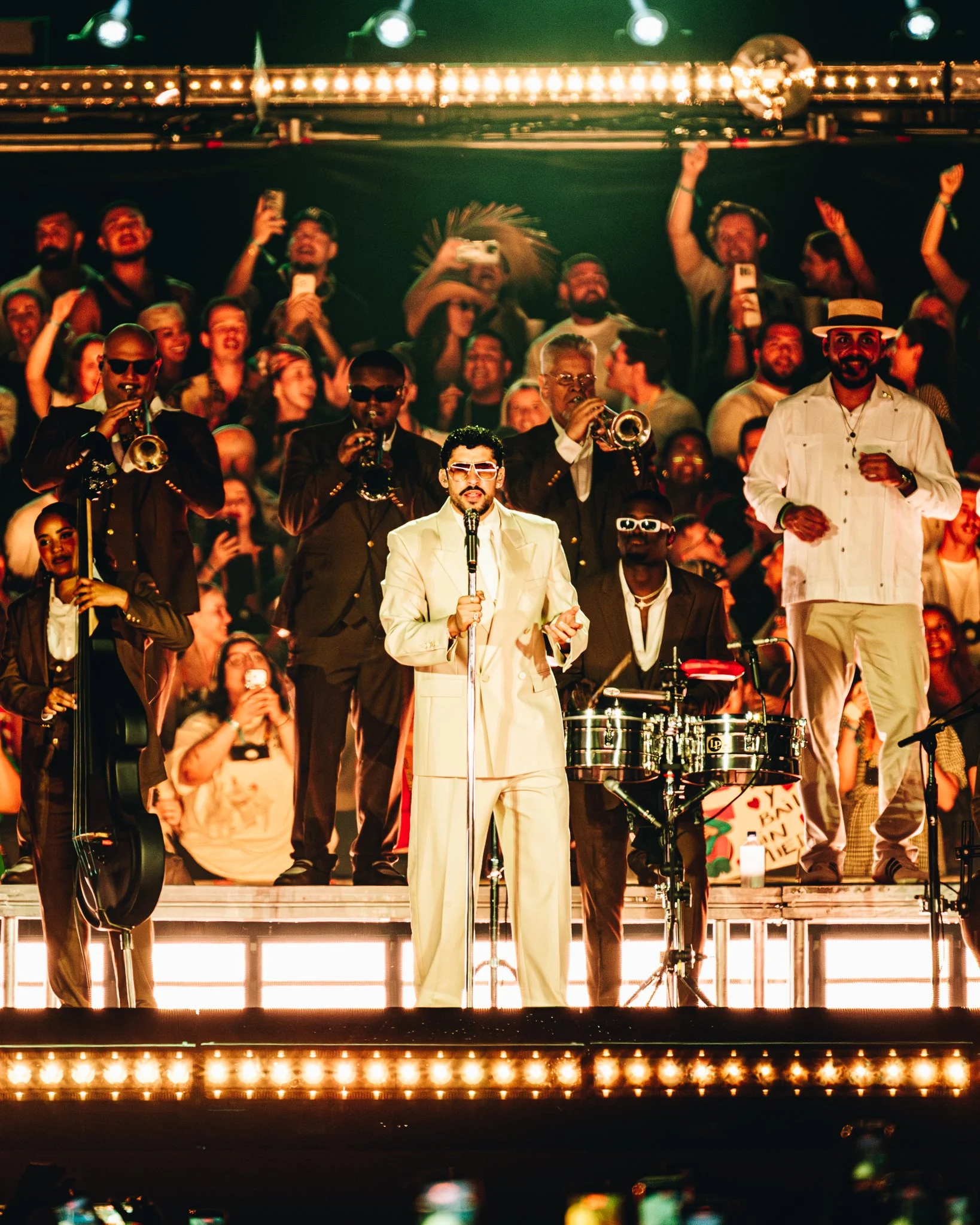 BadBunny-EngieStadium-GxbrielleMxry-ScreenRes-24.jpg