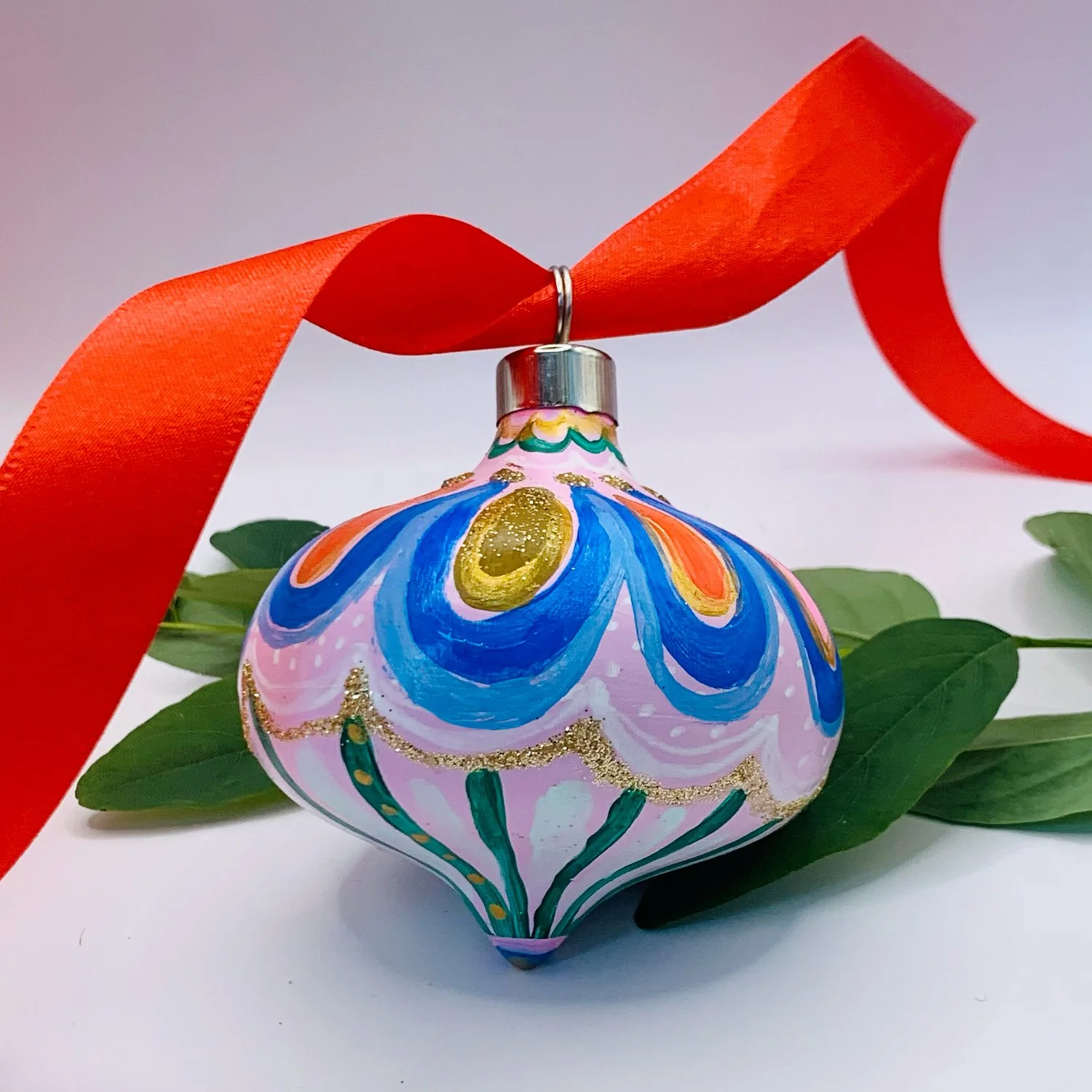 LW-Heather_Harrington-holiday-ornament-scallops1.jpg