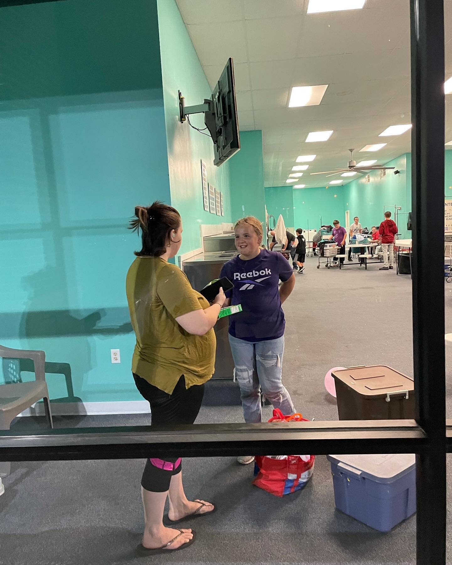 Last Sunday was Random Acts of Kindness at FLF Groups. Alli shared with a lady that she was EXTRA special and brought tears to her eyes! #FLFStudentGroups