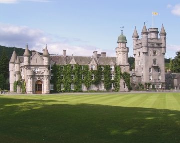 Dulmunzie castle.jpg