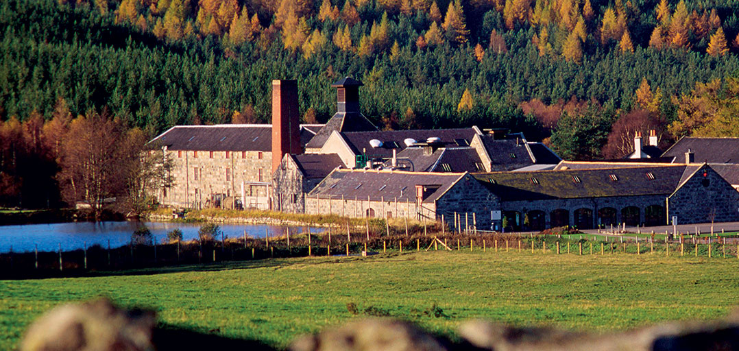ROYAL LOCHNAGAR DISTILLERY