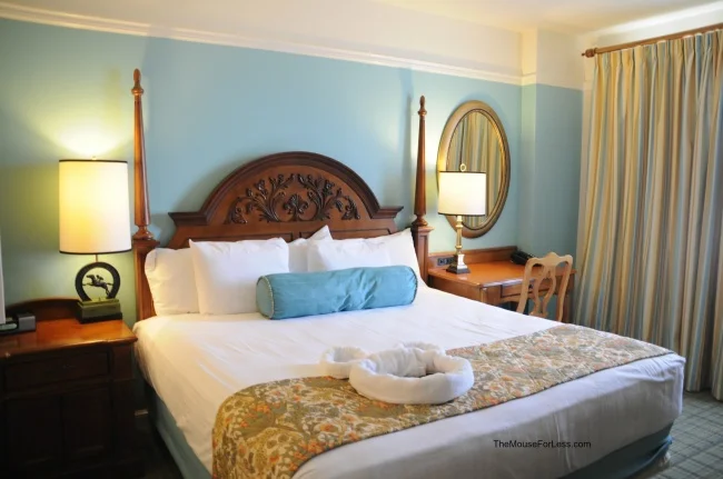 2-Bedroom-Master-Bed.jpg