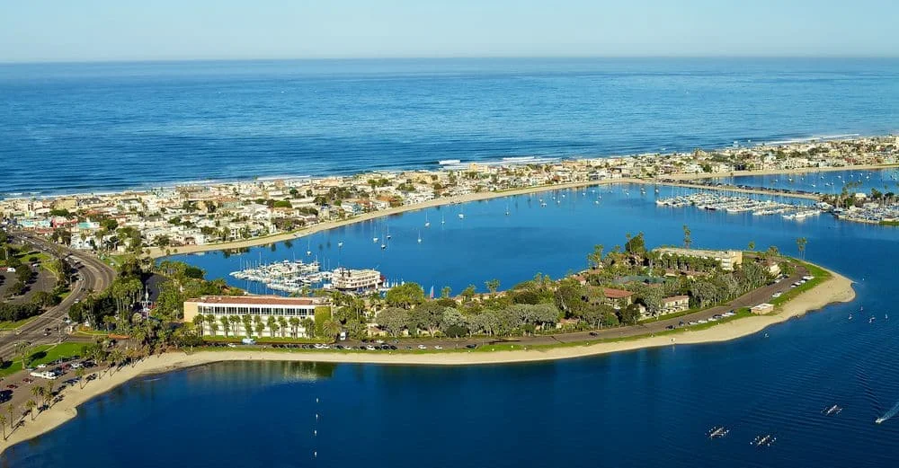 book-bahia-resort-hotel-in-san-diego-hotels-bahia-resort-san-diego.jpg