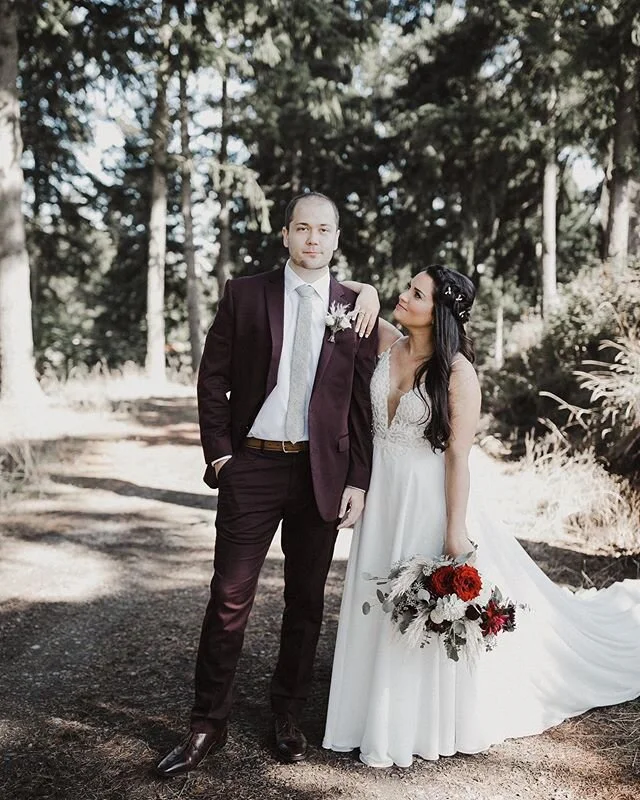 Just really missing these two + this day!✨⠀⠀⠀⠀⠀⠀⠀⠀⠀⁣
⁣
Photography: @shallynmichelle ⁣ 
Coordination: @_kellyelynn ⁣
Catering: @locoonobbq 
Treats: @gretchenatthesassycupcake 
MUAH: @dallasmerkley ⁣ ⁣ ⁣
Florist: @bellefleurfloraldesign ⁣
⠀⠀⠀⠀⠀⠀⠀⠀⁣
#t