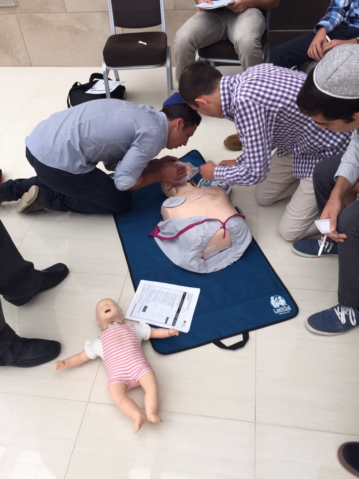 blink_cpr_student_practice.jpg