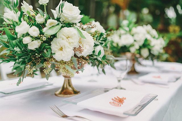 We have the best inhouse florist.  Look at these beautiful centerpieces 😍🌸🌼🌻🌺🌹🌷💐
&bull;
&bull;
&bull;
#hawaiintimateweddings #hawaiiweddings #hawaiiintimateweddingcoordinator #hawaiiintimatewedding #hawaiielopement #hawaiielopements #hawaiiel