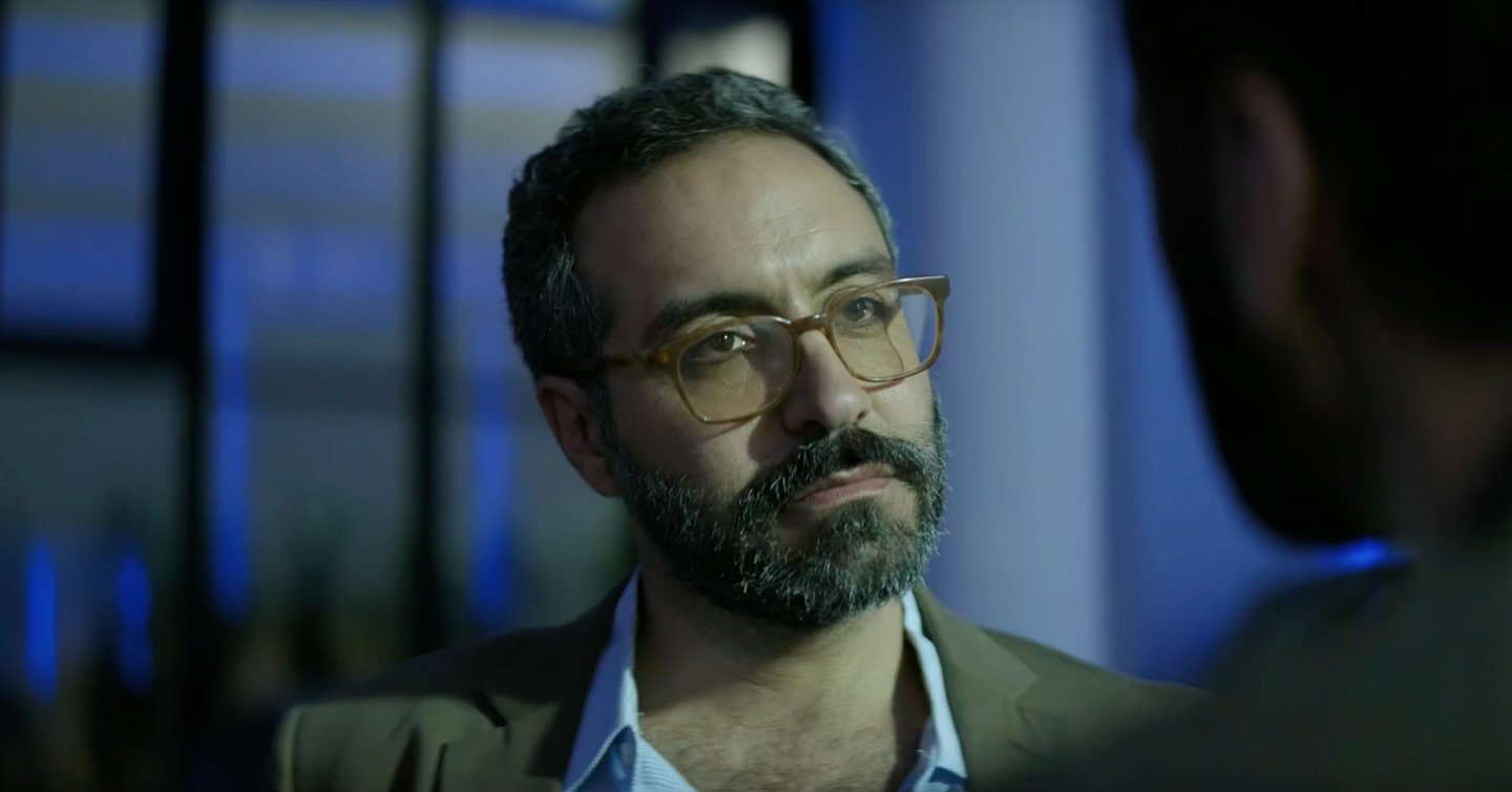 Cyrus doing what Cyrus does best. 

Ep 6 of Dark Wolf drops tomorrow Wednesday, 09/17 on @primevideo . And it only gets more intense. 🐺🔥

@terminallistpv #TheTerminalList #DarkWolf #alainsky #primevideo