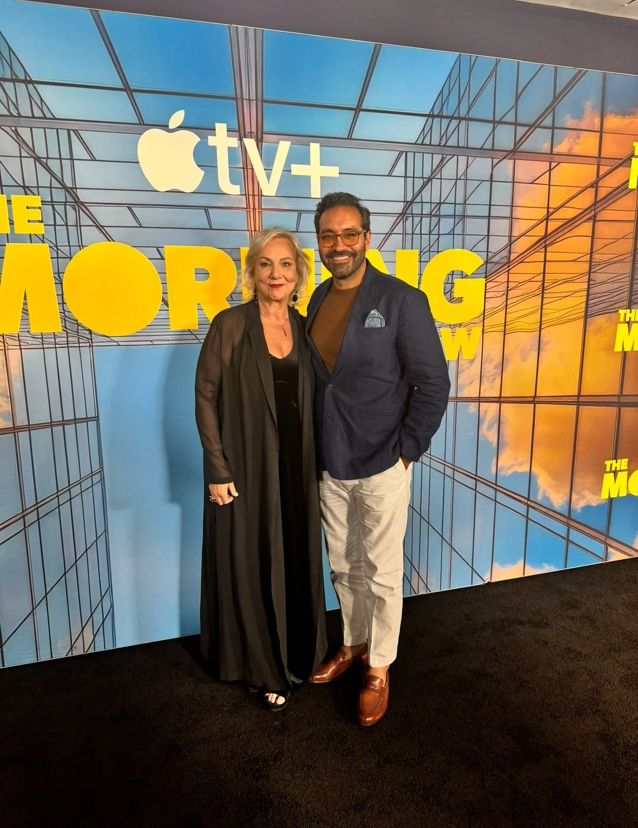 Some moments live beyond the action.

Our visionary director @mimi.leder spoke with @variety about one of those in Episode 1 of this season of @themorningshow. (Spoiler alert) The slow-motion exchange between Alex ( @jenniferaniston) and Arsham (the 