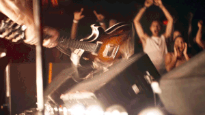 !guitarsmash_noLogo.gif
