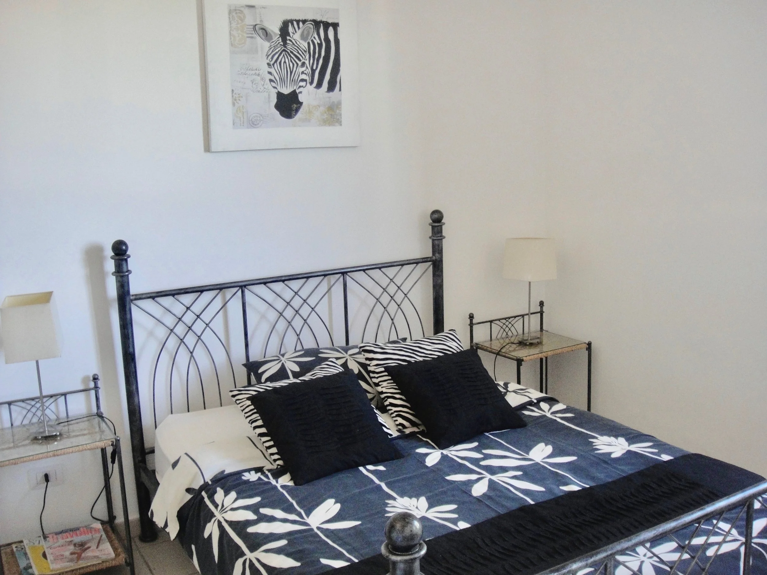 Villa Olive Tree bedroom.jpg