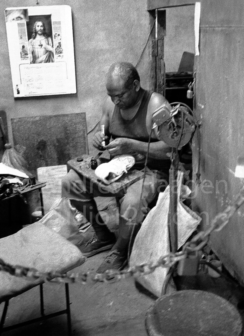 048-allley craftsman.jpg