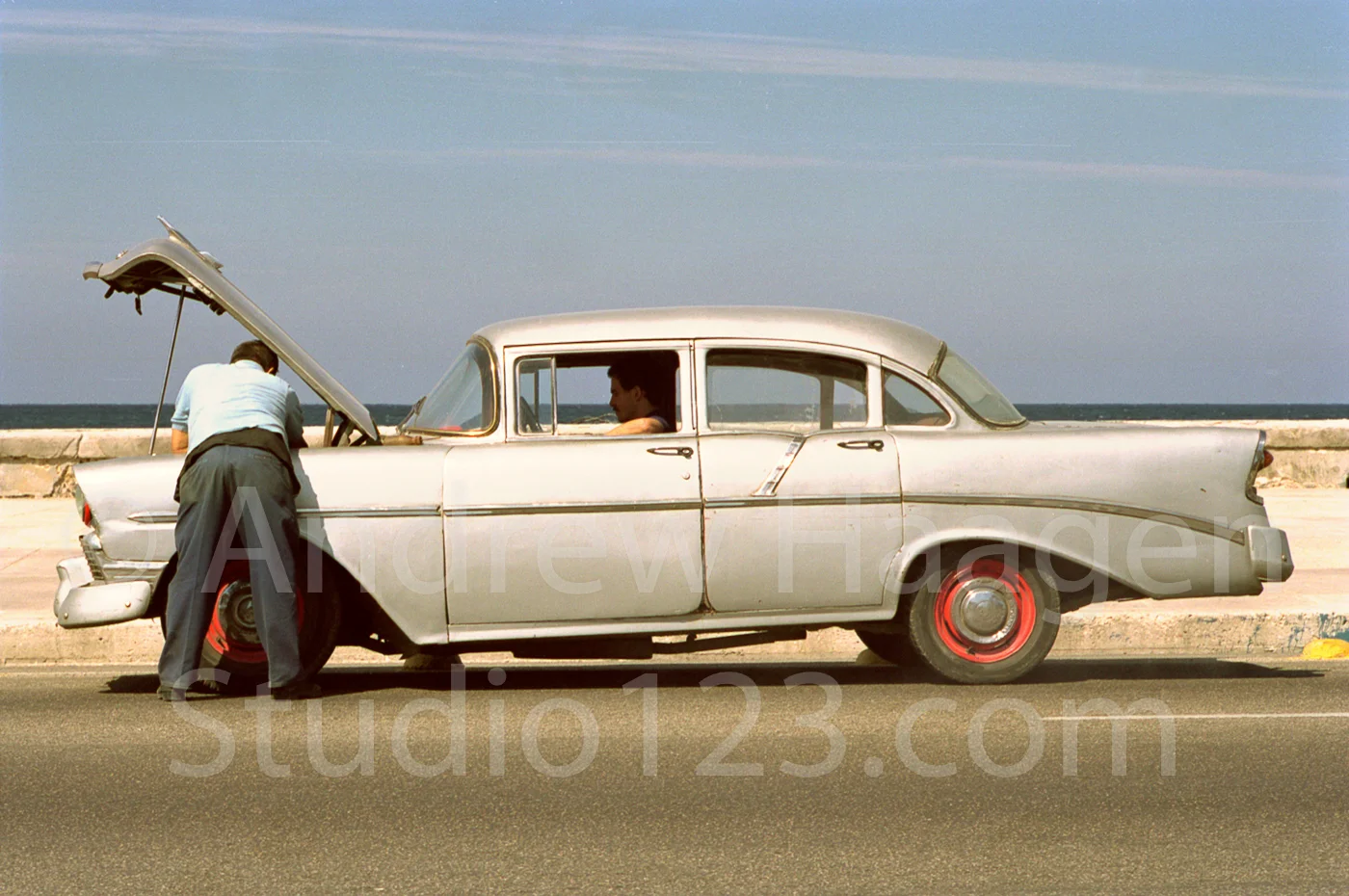 058 Fixing car small.jpg