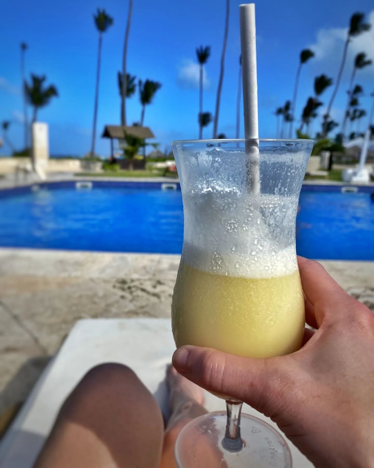 🎵☀️&quot;Girls just wanna have sun&quot;☀️🎵
.
.
.
📍Iberostar, Punta Cana, 📸 Kate&amp;Ben
.
.
#lovetotravel #livingmybestlife #lavistavacay #lavista #vacationmode #view #vacationpics #viewsfordays #vistavacations #vistavacay #drinks #drinkup #trav