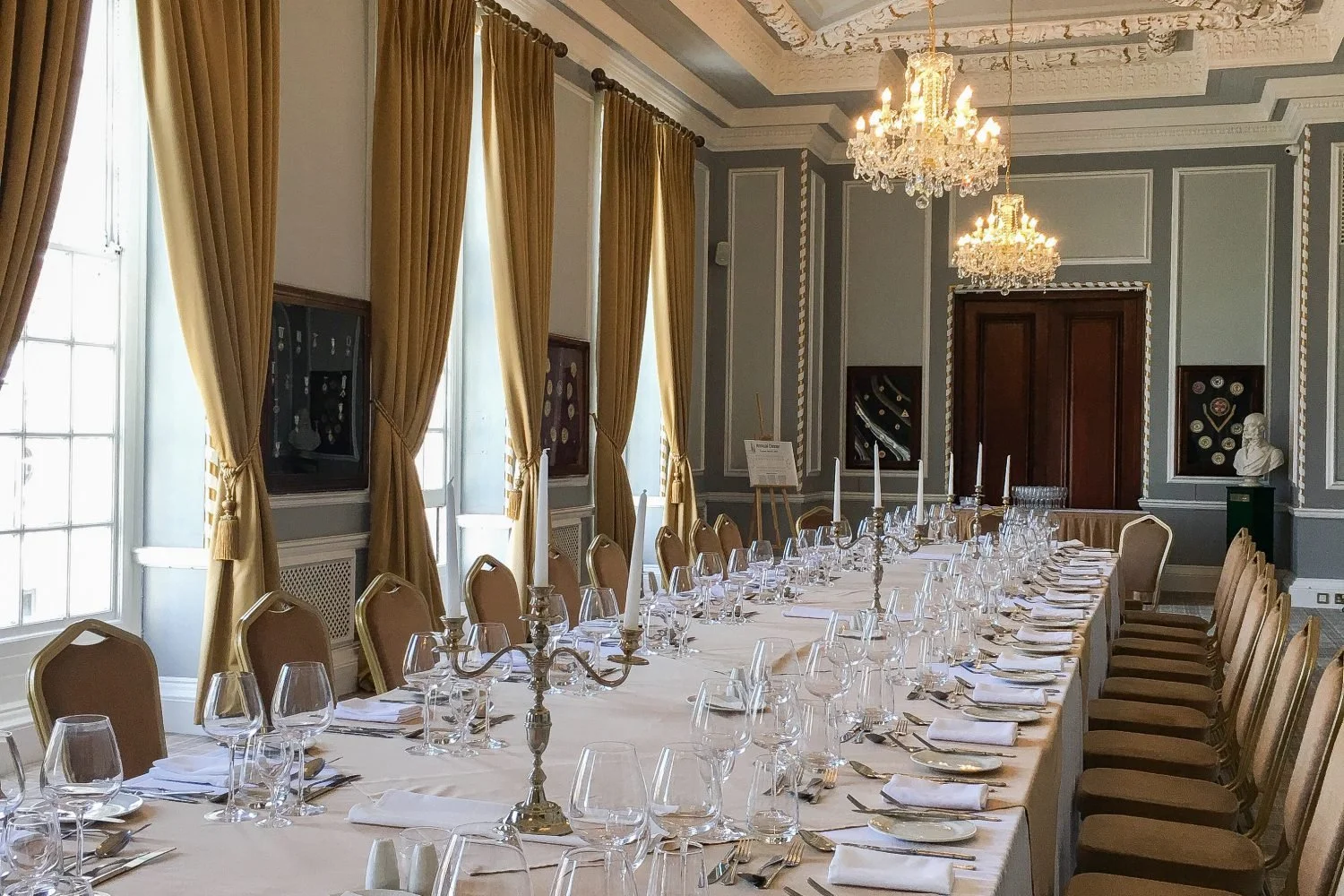 Bistro Evening at Manchester Hall in the Museum Room